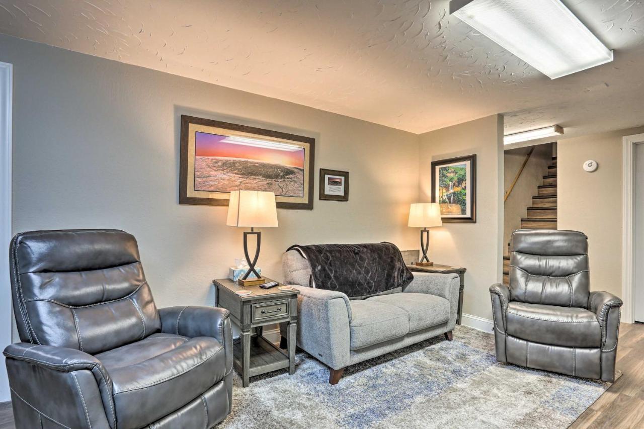 Centrally Located Sturgis Apt On Main St With Garage Екстер'єр фото