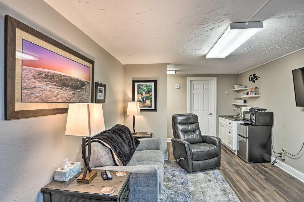 Centrally Located Sturgis Apt On Main St With Garage Екстер'єр фото